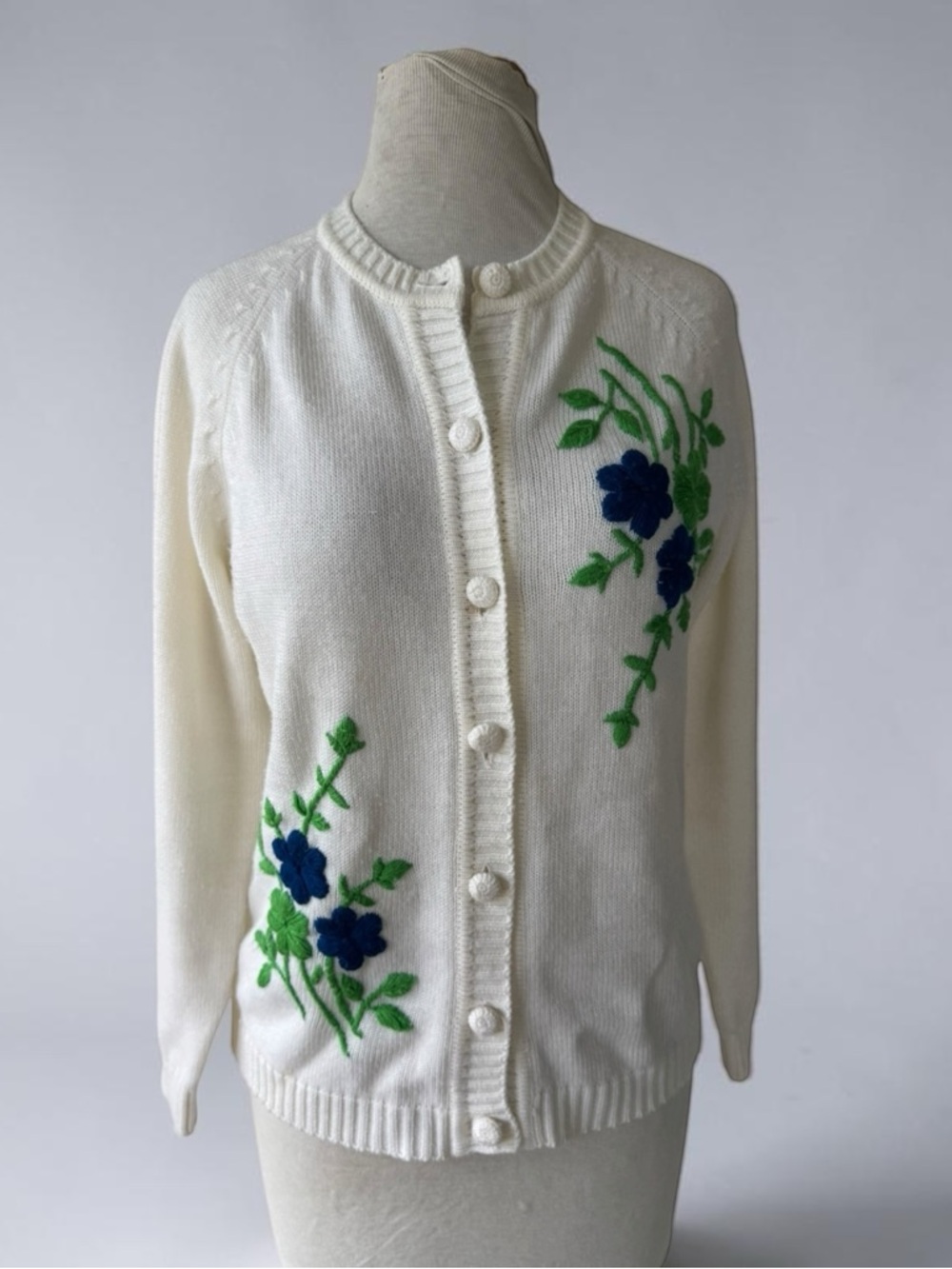 Vtg 60s Specialty House Floral Embroidered Cardigan S/M Cottagecore Granny